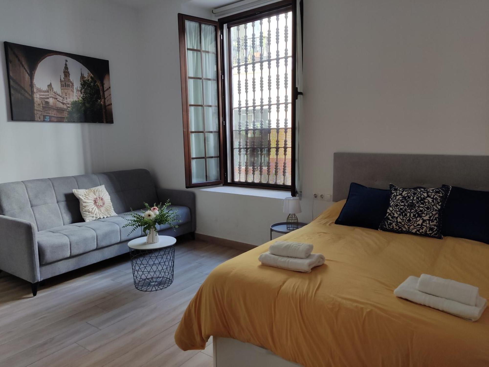 Estudio Moderno Con Opcion De Garaje Apartman Sevilla Kültér fotó